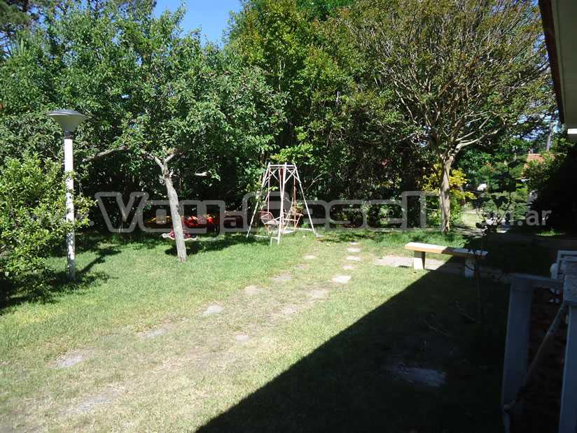 Alquilo Casa Santa Rosa en Villa Gesell zona Centro a 900 Mts de la Playa