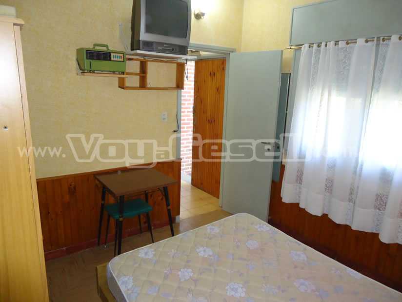 Alquilo Casa Santa Rosa en Villa Gesell zona Centro a 900 Mts de la Playa