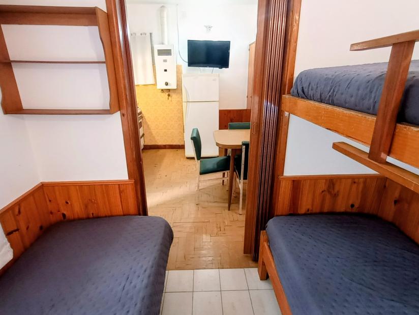 Alquilo Casa Santa Rosa en Villa Gesell zona Centro a 900 Mts de la Playa Dpto 3 ambientes - Habilitacion chica