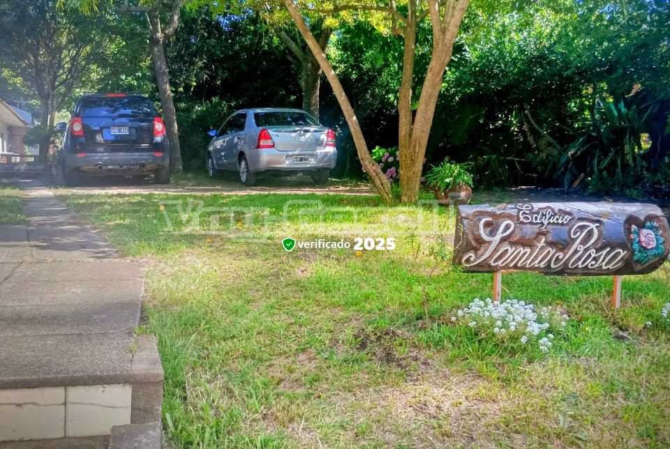 Alquilo Casa Santa Rosa en Villa Gesell zona Centro a 900 Mts de la Playa Estacionamiento 