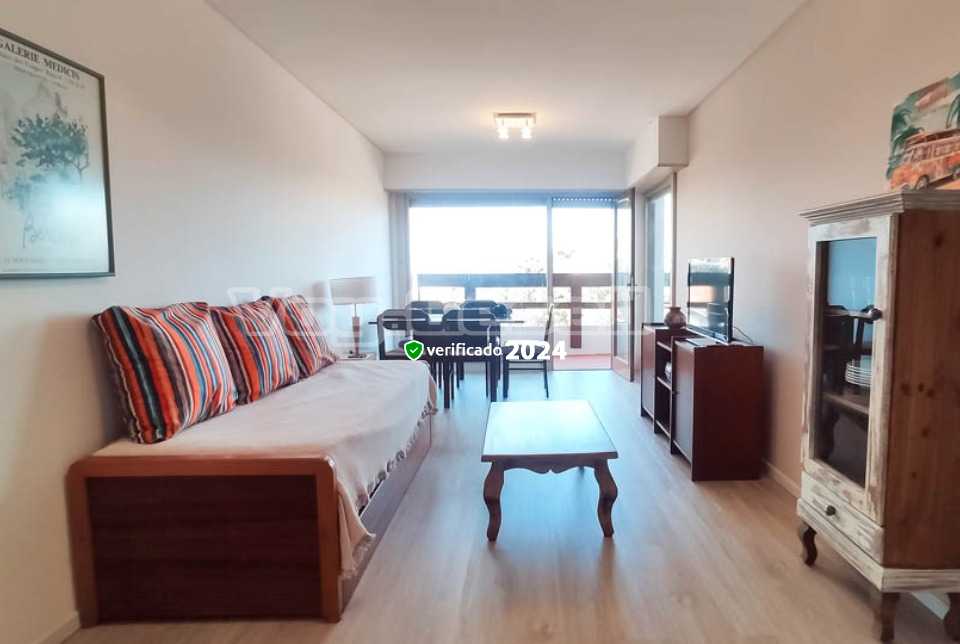 Alquilo Departamento Sausalito 3 en Villa Gesell zona Barrio Norte a 110 Mts de la Playa 