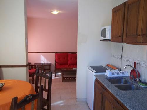 Alquilo Casa Saymon 3 en Villa Gesell zona Centro Comercial a 500 Mts de la Playa 