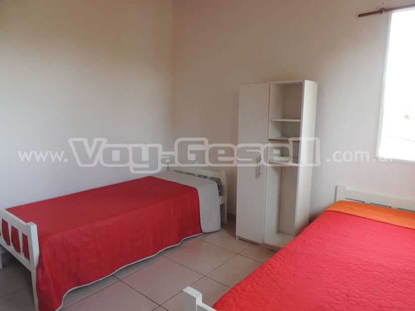 Alquilo Casa Selu 2 en Villa Gesell zona Centro a 700 Mts de la Playa