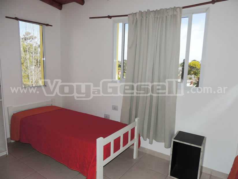 Alquilo Casa Selu 2 en Villa Gesell zona Centro a 700 Mts de la Playa