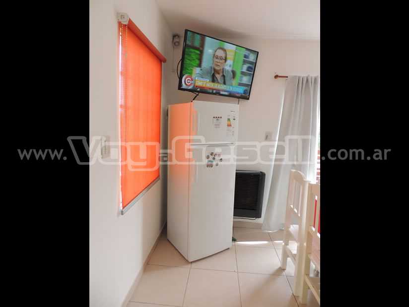 Alquilo Casa Selu 3 en Villa Gesell zona Centro a 700 mts de la Playa 