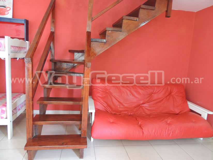 Alquilo Casa Selu 3 en Villa Gesell zona Centro a 700 mts de la Playa 