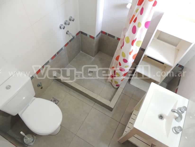 Alquilo Casa Selu 3 en Villa Gesell zona Centro a 700 mts de la Playa