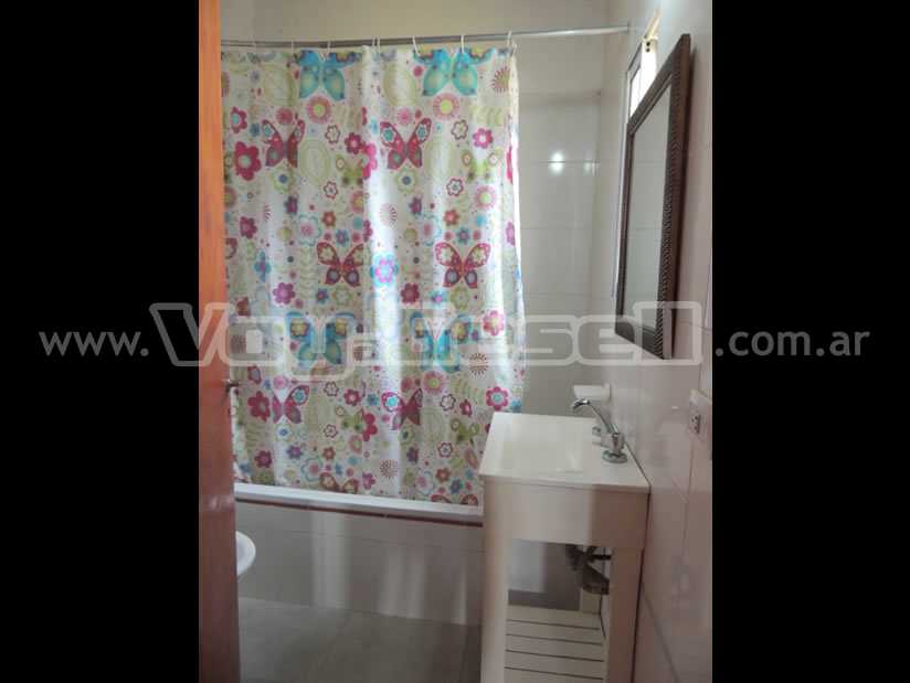 Alquilo Casa Selu 3 en Villa Gesell zona Centro a 700 mts de la Playa