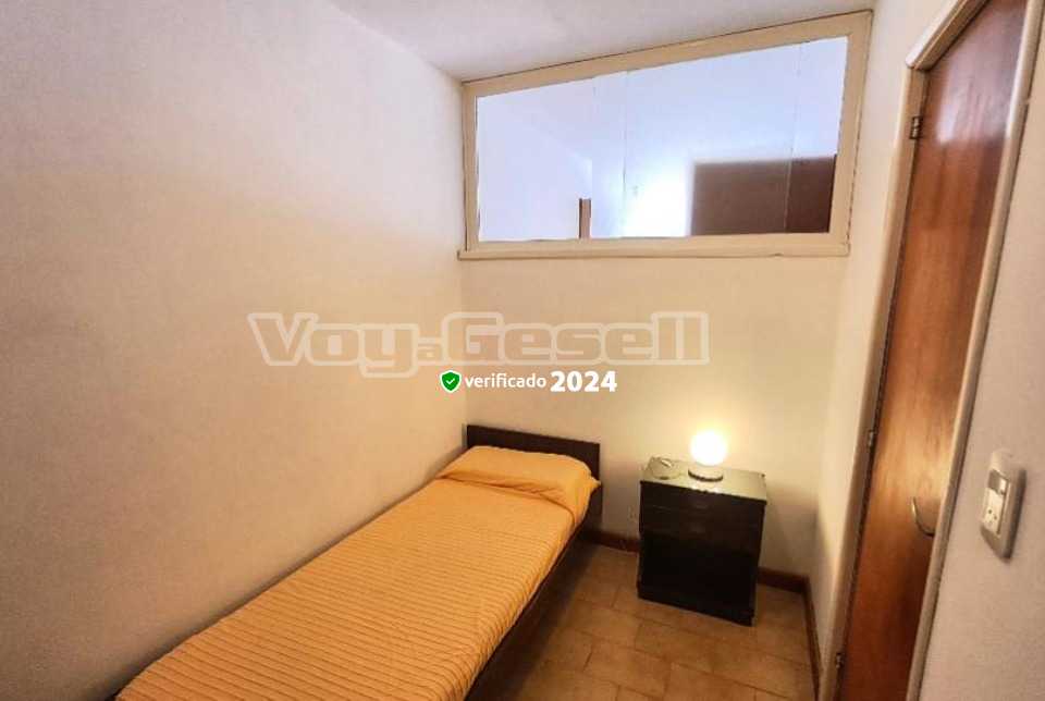 Alquilo Departamento Sildan en Villa Gesell zona Centro Comercial a 170 mts de la Playa