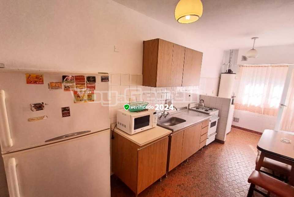 Alquilo Departamento Sildan en Villa Gesell zona Centro Comercial a 170 mts de la Playa 