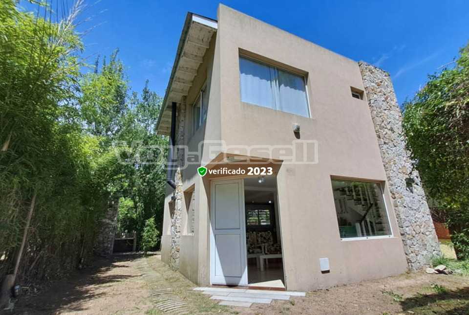 Alquilo Casa Simo y Joa en Mar Azul zona  a 400 mts de la Playa 