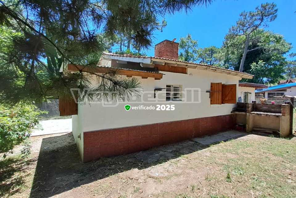 Alquilo Casa Sol en Villa Gesell zona Centro a 700 Mts de la Playa 