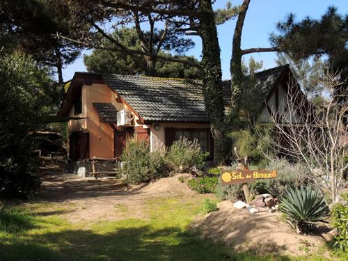 Alquilo Cabaña Sol del Bosque 6 en Villa Gesell zona Sur a 200 mts de la Playa