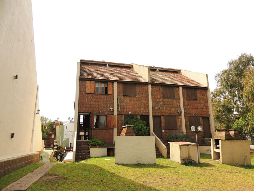 Alquilo Duplex Solange 4 en Villa Gesell zona Barrio Norte a 100 Mts de la Playa