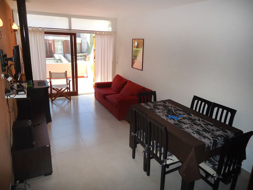 Alquilo Duplex Solange 4 en Villa Gesell zona Barrio Norte a 100 Mts de la Playa 