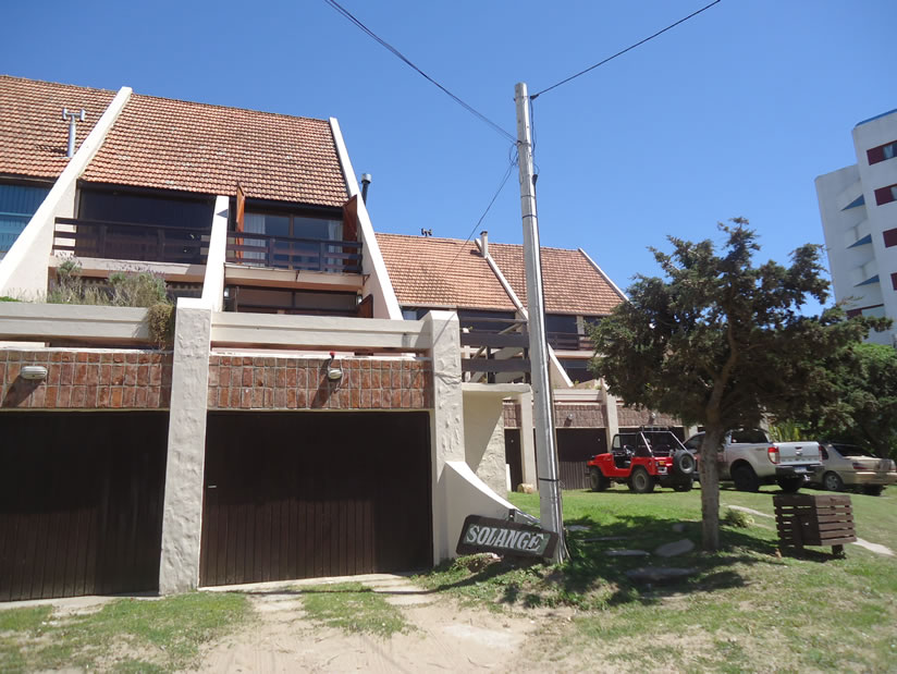 Alquilo Duplex Solange 4 en Villa Gesell zona Barrio Norte a 100 Mts de la Playa 