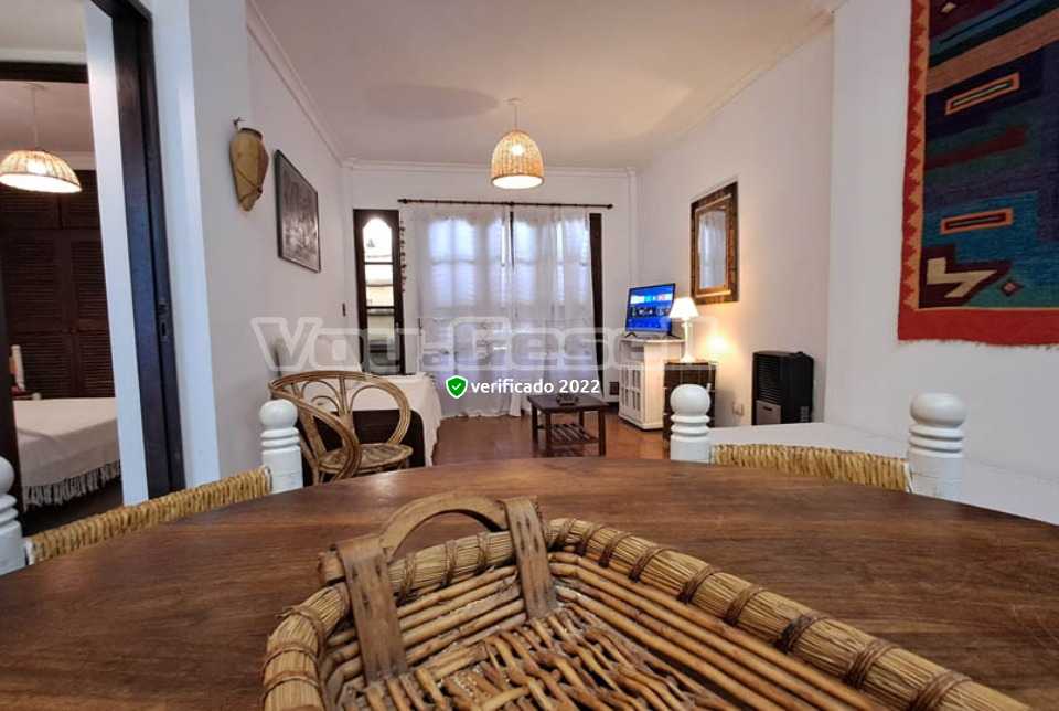 Alquilo Departamento Taxco 10D en Villa Gesell zona Centro  Living Comedor