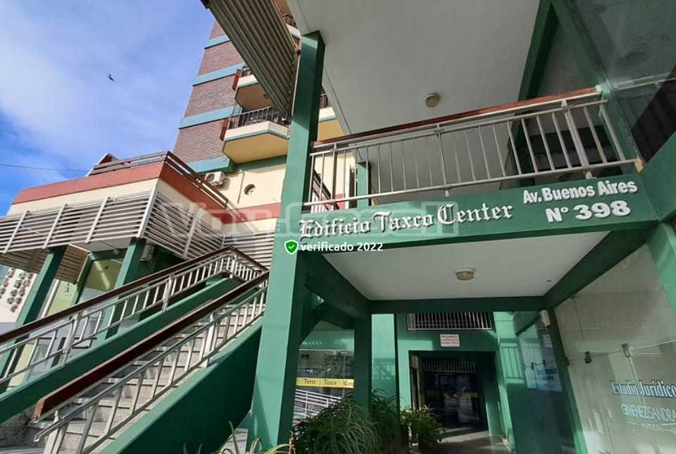 Alquilo Departamento Taxco 10D en Villa Gesell zona Centro  Acceso Edificio