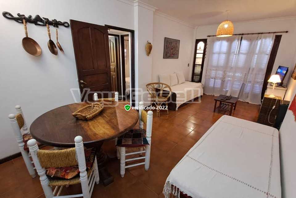 Alquilo Departamento Taxco 10D en Villa Gesell zona Centro  Living Comedor