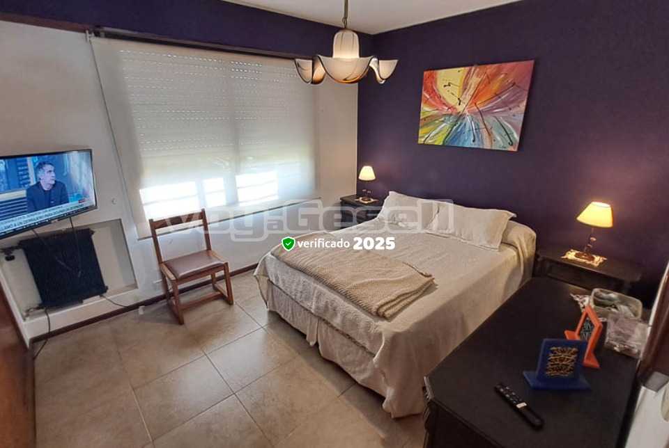 Alquilo Casa Tejas Verdes en Villa Gesell zona Centro a 600 Mts de la Playa