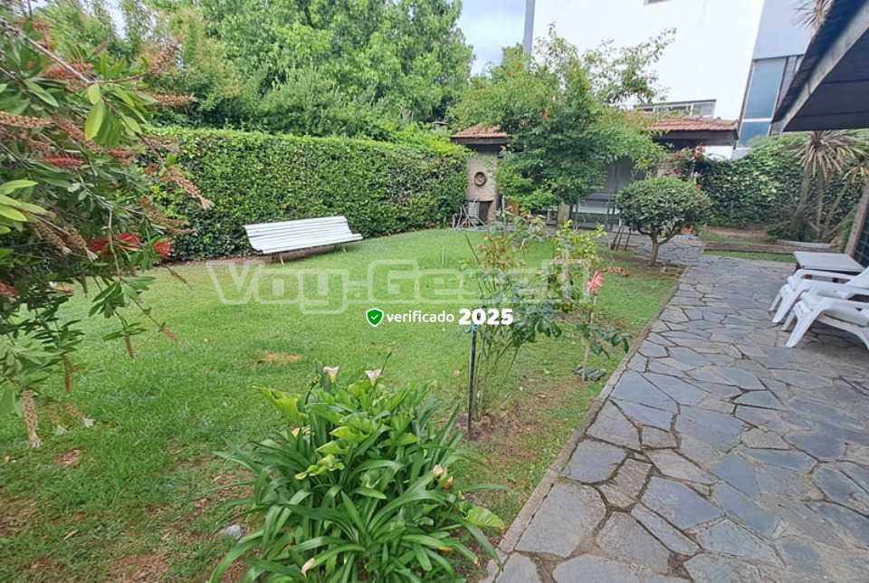 Alquilo Casa Tejas Verdes en Villa Gesell zona Centro a 600 Mts de la Playa