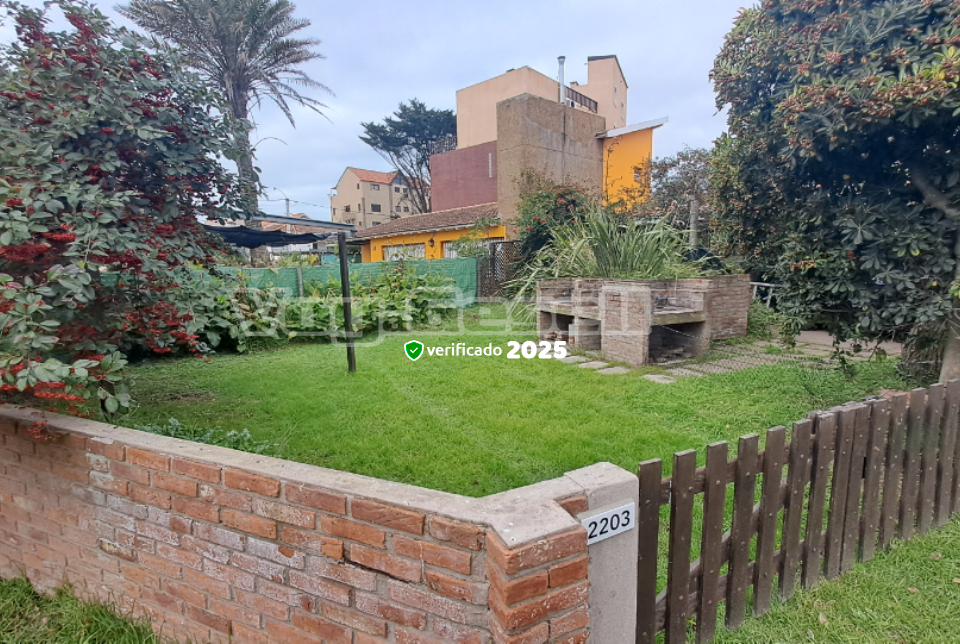 Alquilo Departamento THAI Playa en Villa Gesell zona Centro a 93 mts de la Playa Jardin con parrilla y estacionamiento