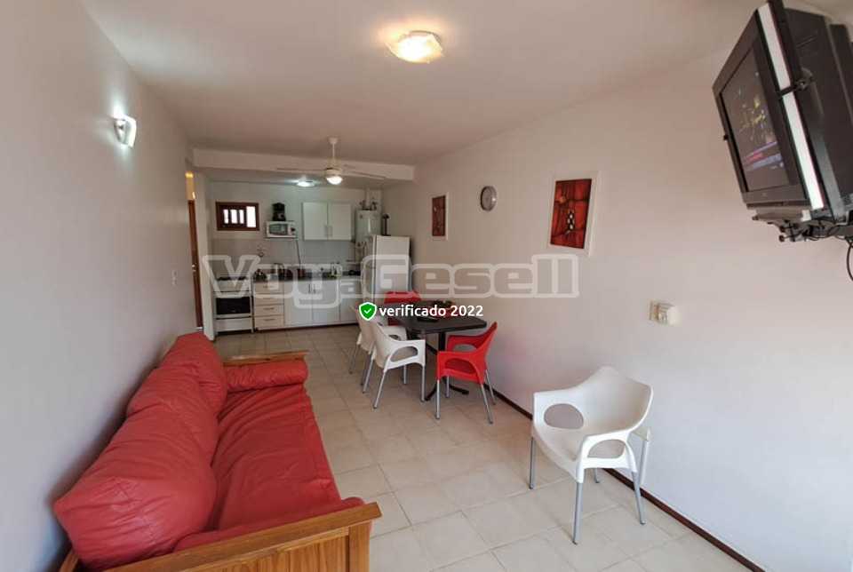 Alquilo Departamento Torre MetroPark 3B en Villa Gesell zona Centro Comercial a 220 Mts de la Playa Sofa cama en living
