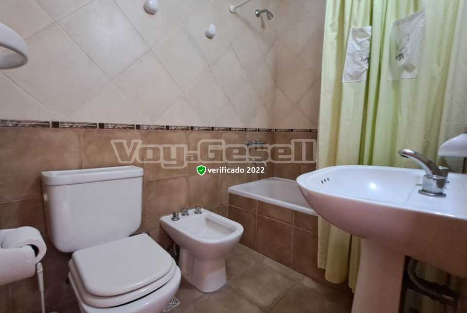 Alquilo Departamento Torre MetroPark 3B en Villa Gesell zona Centro Comercial a 220 Mts de la Playa