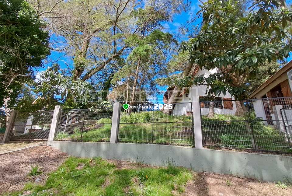 Alquilo Casa ULMA en Villa Gesell zona Centro a 2000 mts de la Playa