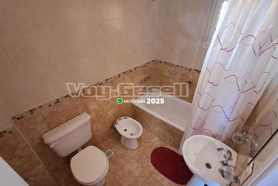 Alquilo Duplex Vamos que venimos 2A en Villa Gesell zona Sur a 950 Mts de la Playa