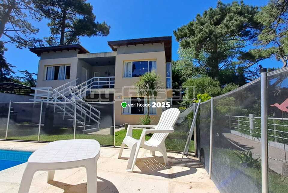 Alquilo Duplex Vamos que venimos 2A en Villa Gesell zona Sur a 950 Mts de la Playa 