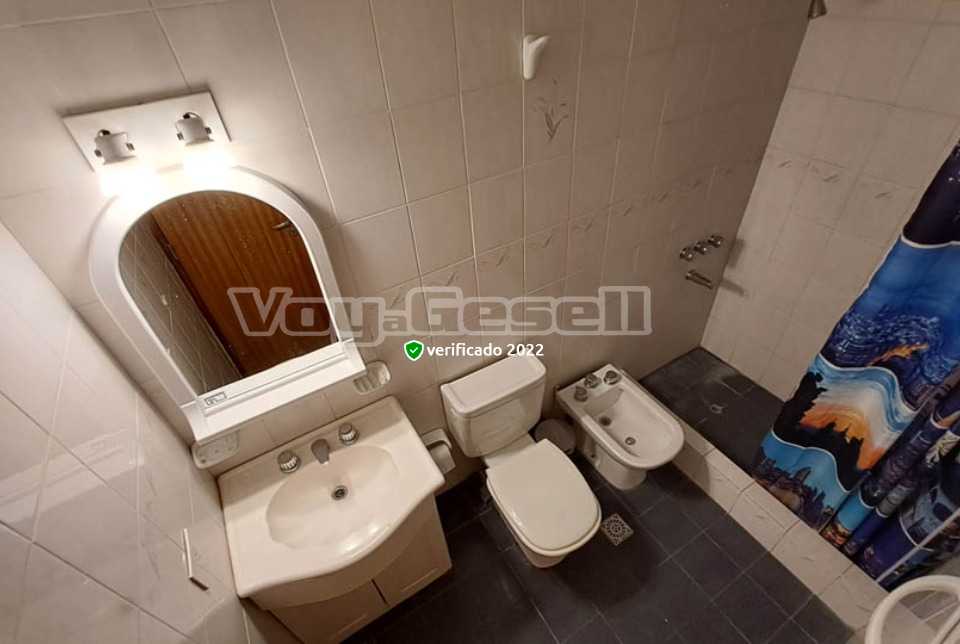 Alquilo Departamento Gemelos 28 Frente al Mar en Villa Gesell zona Centro Comercial a 10 mts de la Playa