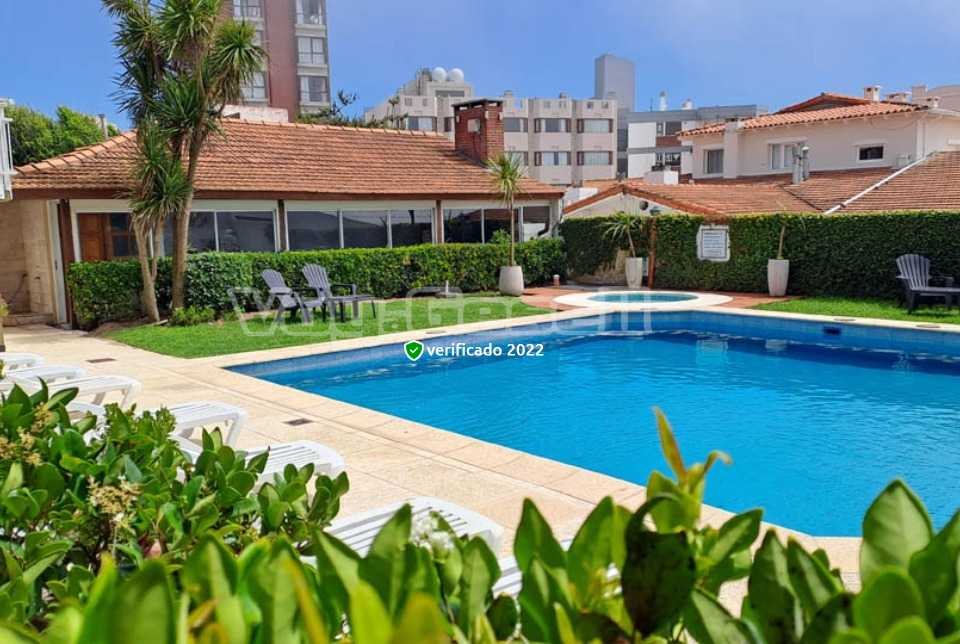 Alquilo Departamento Gemelos 28 Frente al Mar en Villa Gesell zona Centro Comercial a 10 mts de la Playa