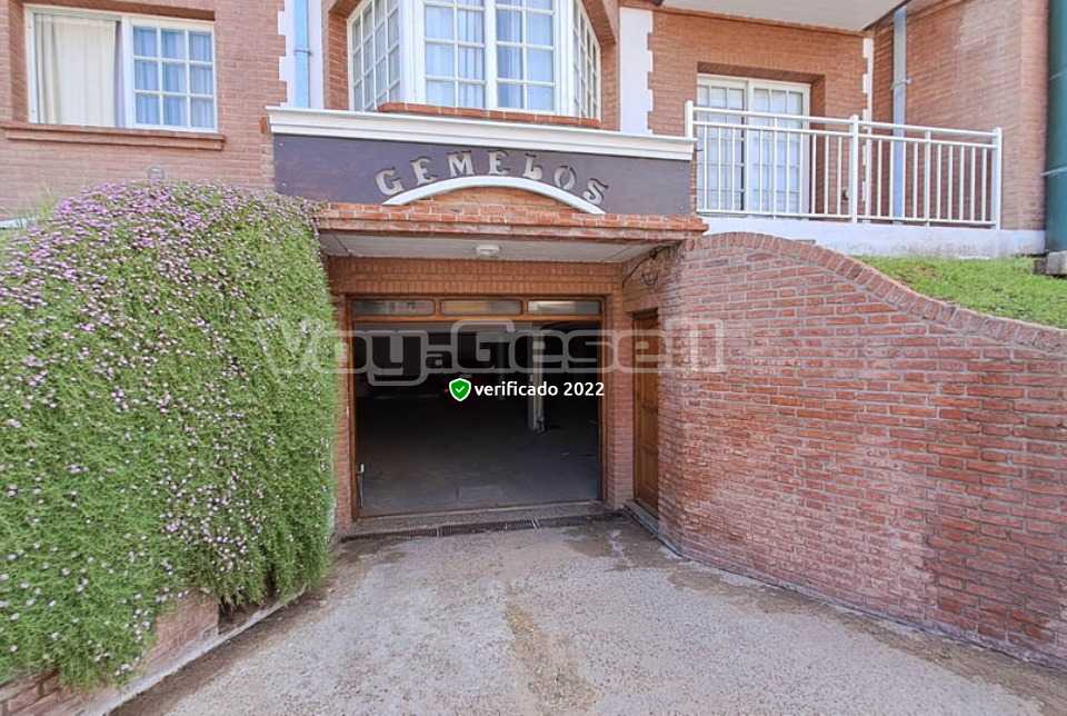 Alquilo Departamento Gemelos 28 Frente al Mar en Villa Gesell zona Centro Comercial a 10 mts de la Playa