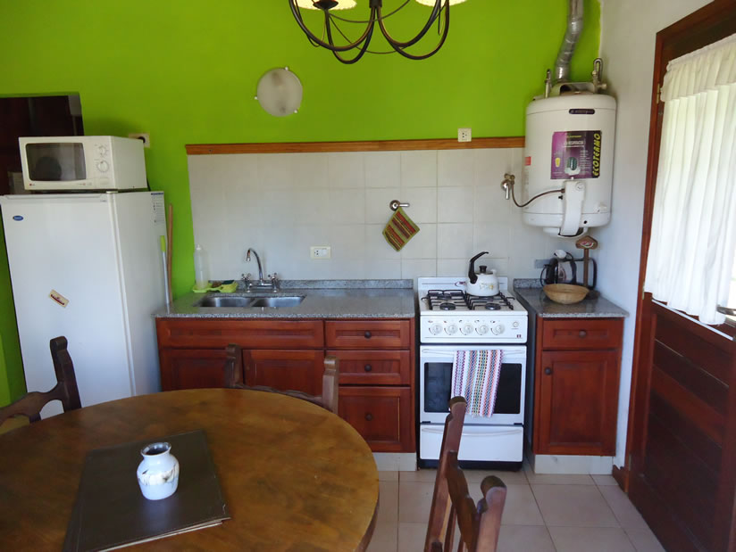 Alquilo Cabaña Villa Olimpia en Villa Gesell zona Barrio Norte a 80 Mts de la Playa