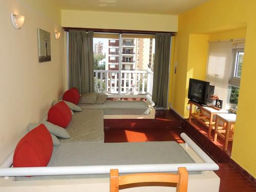 Alquilo Departamento Villamonte 8 en Villa Gesell zona Barrio Norte a 50 Mts de la Playa 