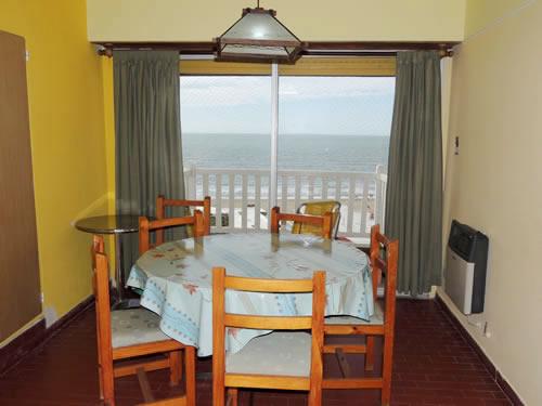 Alquilo Departamento Villamonte 8 en Villa Gesell zona Barrio Norte a 50 Mts de la Playa 