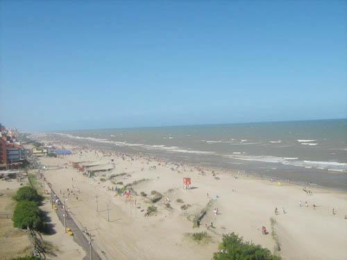 Alquilo Departamento Vistamar XII 4F en Villa Gesell zona Centro a 5 Mts de la Playa