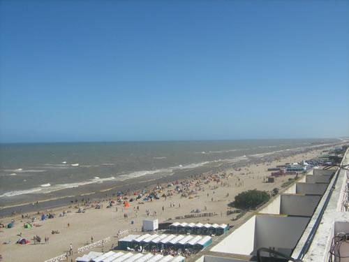 Alquilo Departamento Vistamar XII 4F en Villa Gesell zona Centro a 5 Mts de la Playa