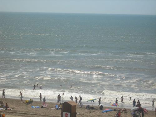 Alquilo Departamento Vistamar XII 4F en Villa Gesell zona Centro a 5 Mts de la Playa