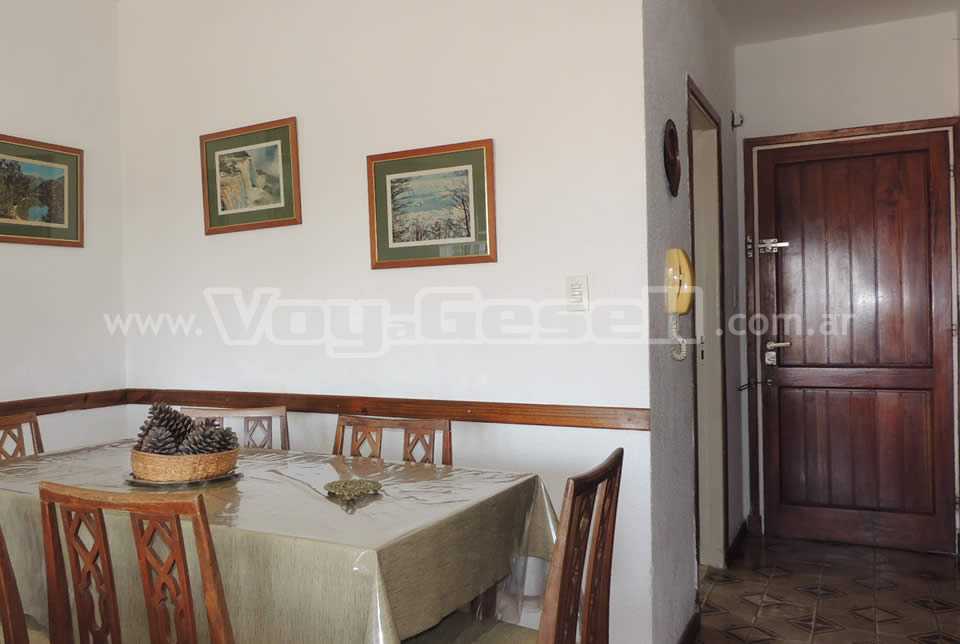 Alquilo Departamento Vistamar XII 4F en Villa Gesell zona Centro a 5 Mts de la Playa 