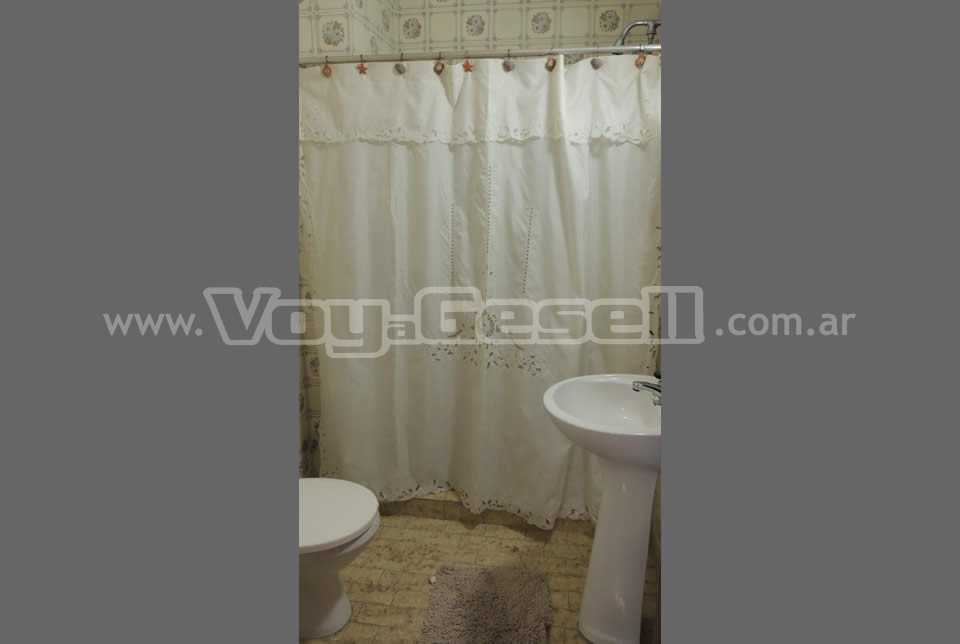 Alquilo Departamento Vistamar XII 4F en Villa Gesell zona Centro a 5 Mts de la Playa