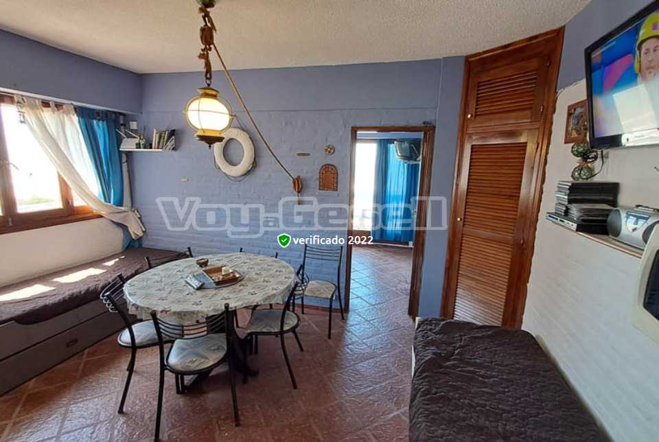 Alquilo Departamento Vistamar IV Depto 25 en Villa Gesell zona Centro a 10 Mts de la Playa Living Comedor