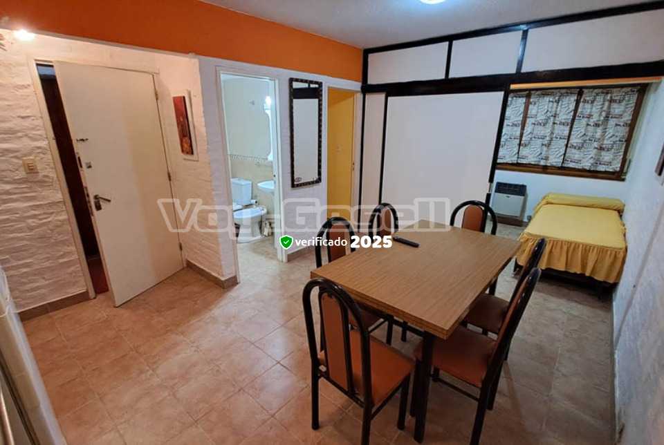 Alquilo Departamento Vistamar IV depto 8 en Villa Gesell zona Centro a 10 Mts de la Playa 