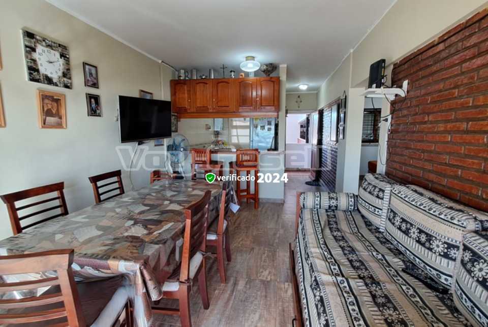 Alquilo Departamento Vistamar XII 3C en Villa Gesell zona Centro a 20 mts de la Playa 