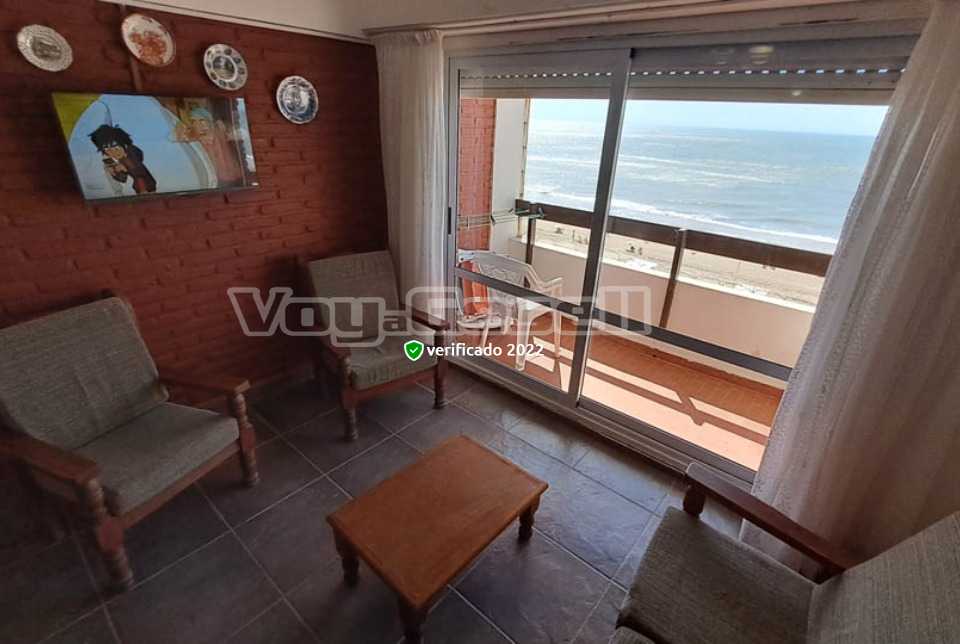 Alquilo Departamento Vistamar XII 5C en Villa Gesell zona Centro a 10 mts de la Playa 