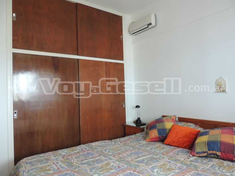 Alquilo Departamento Vistamar XII 5E en Villa Gesell zona Centro Comercial a 5 Mts de la Playa