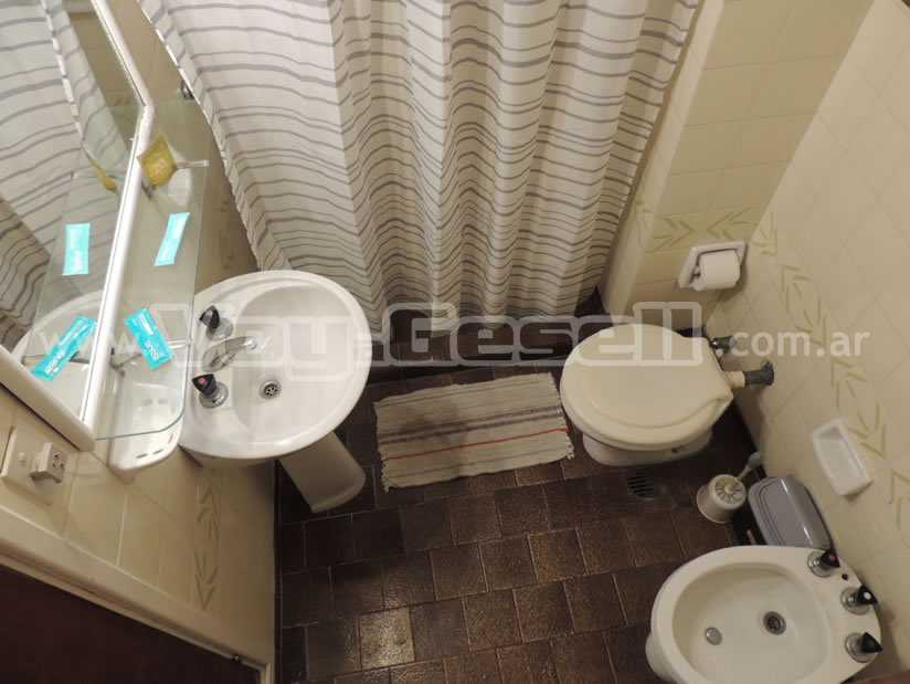 Alquilo Departamento Vistamar XII 5E en Villa Gesell zona Centro Comercial a 5 Mts de la Playa