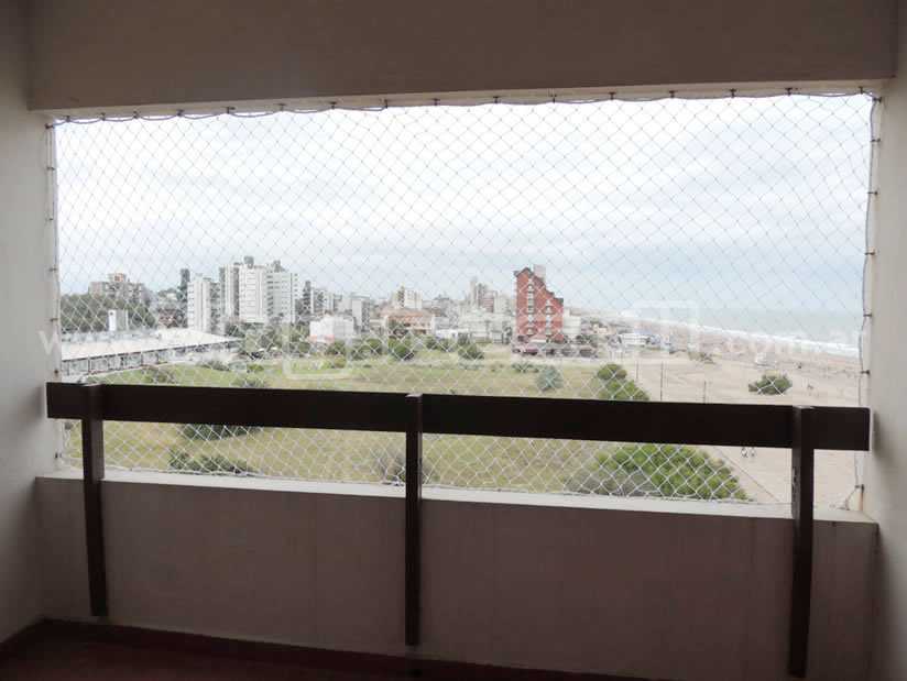 Alquilo Departamento Vistamar XII 5E en Villa Gesell zona Centro Comercial a 5 Mts de la Playa