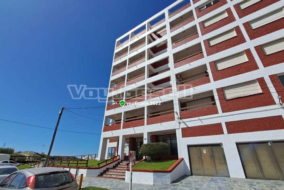 Alquilo Departamento Vistamar XII 6toD en Villa Gesell zona Centro Comercial a 10 mts de la Playa 